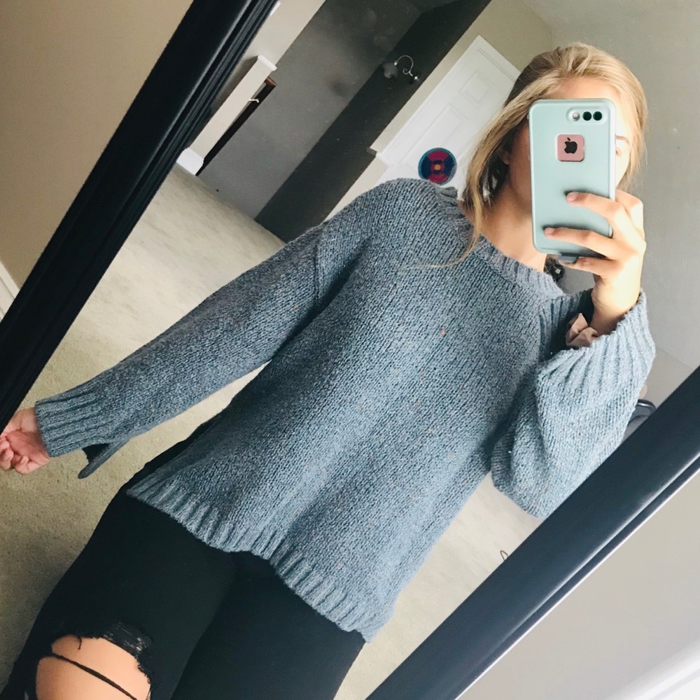 Super cute American Eagle sweater - Picture 2 of 8